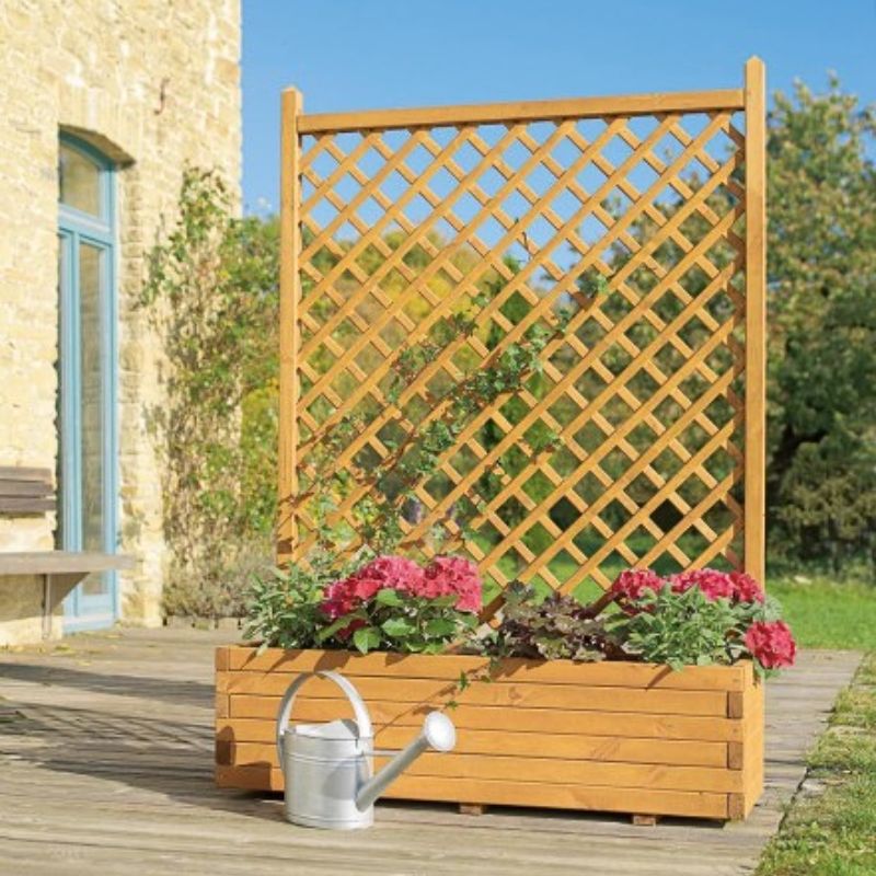 Blumenkasten mit Rankgitter gerade farbig lasiert