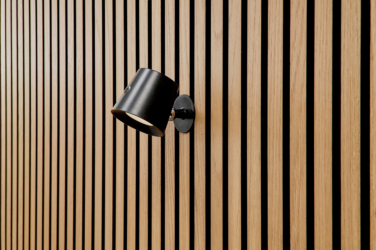 Living Wall Eirik Spot links