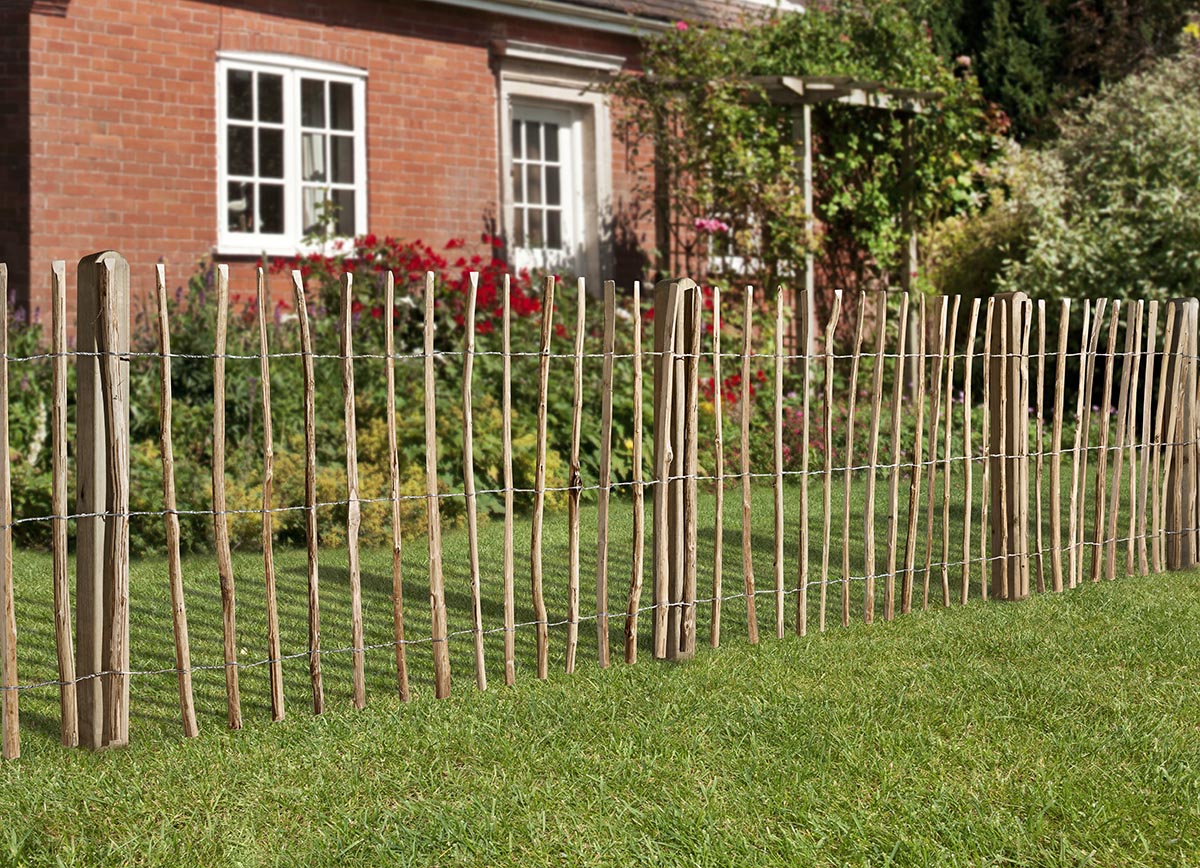 Rollzaun / Staketenzaun Haselnuss Staketenabstand ca. 7-8 cm