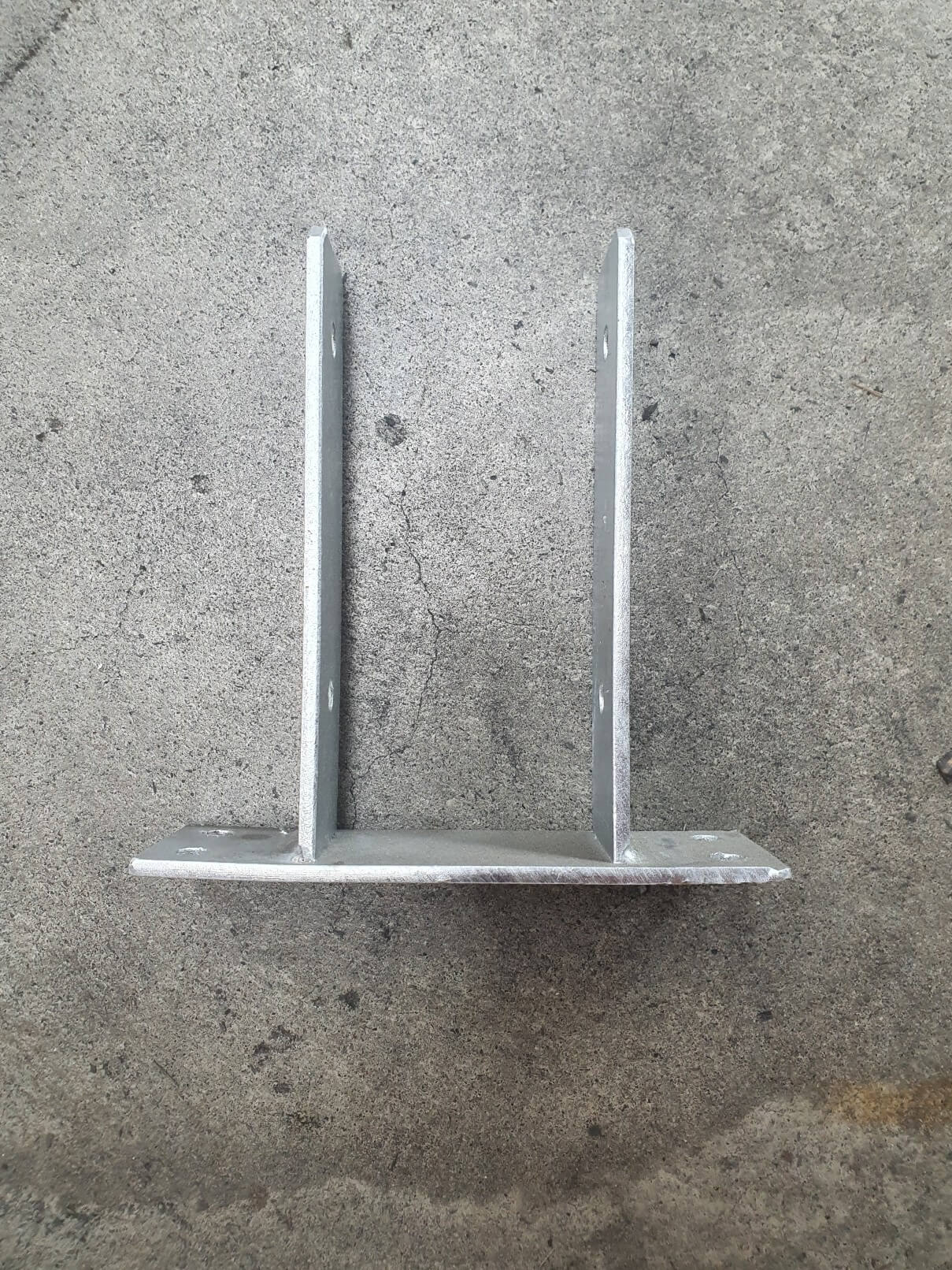 U Pfostenträger Premium 91mm zum Aufdübeln inkl. Schrauben