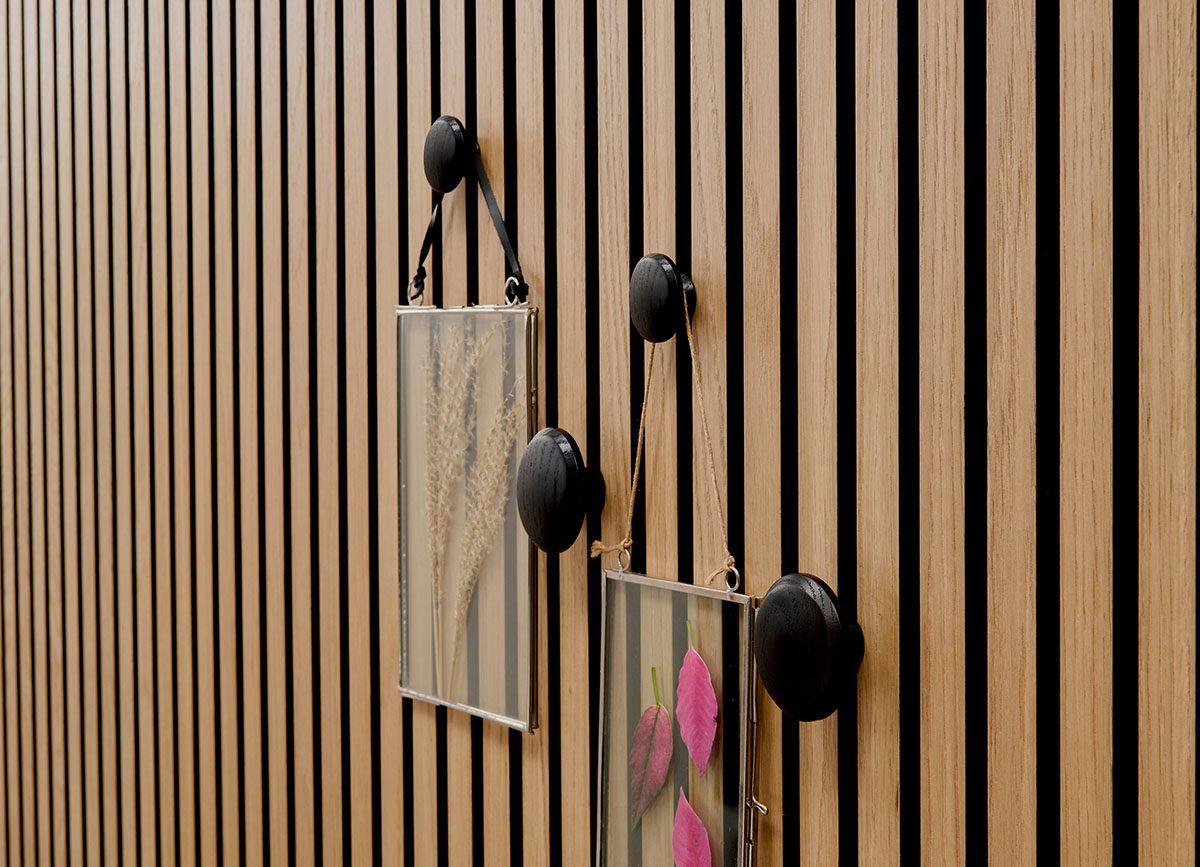 Holzknopf Liv Garderobe Bild