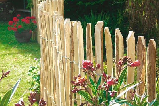 Rollzaun Haselnuss Staketenabstand ca. 3-4 cm