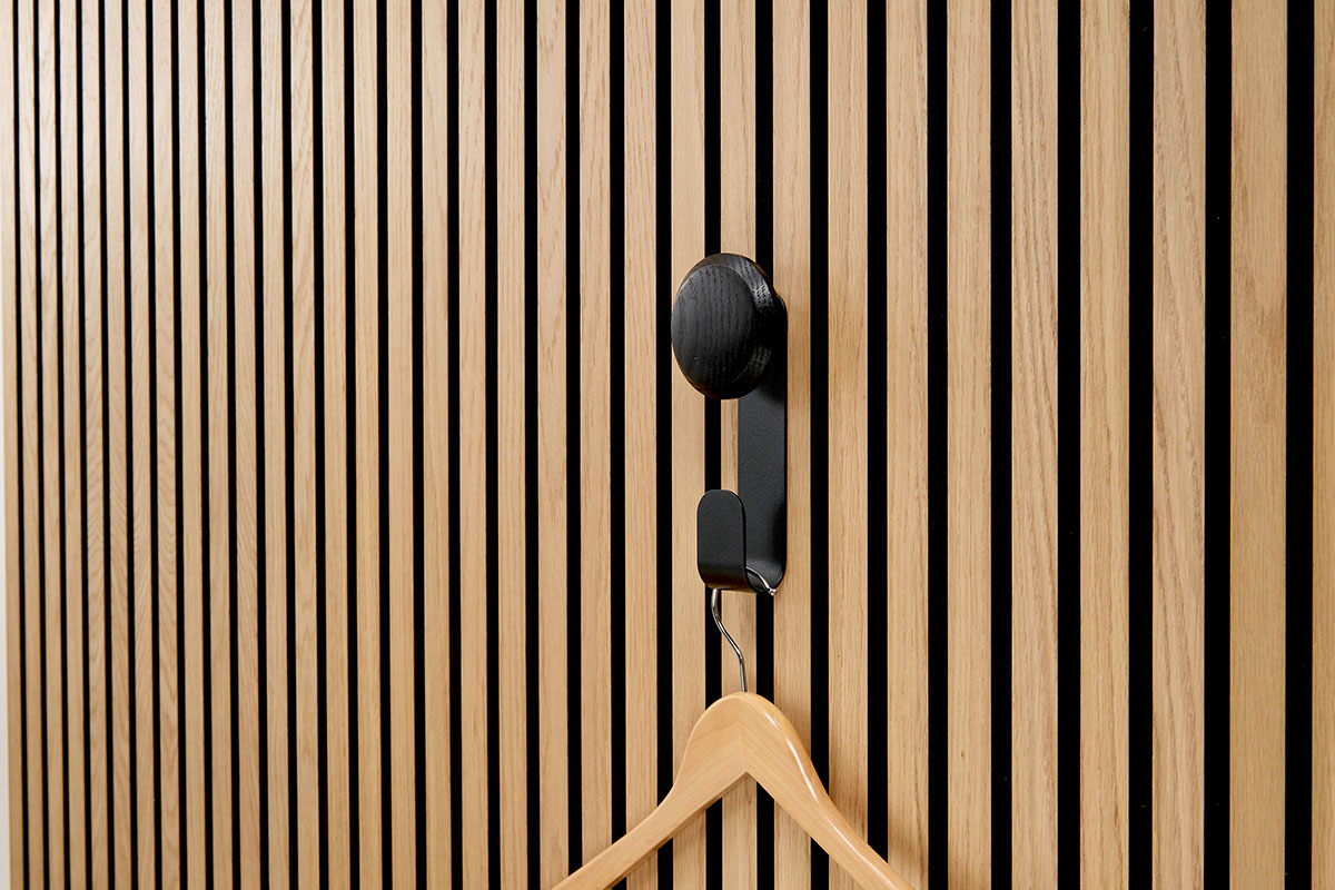 ter Hürne Living Wall Haken Haakon kurz mit Holzknopf