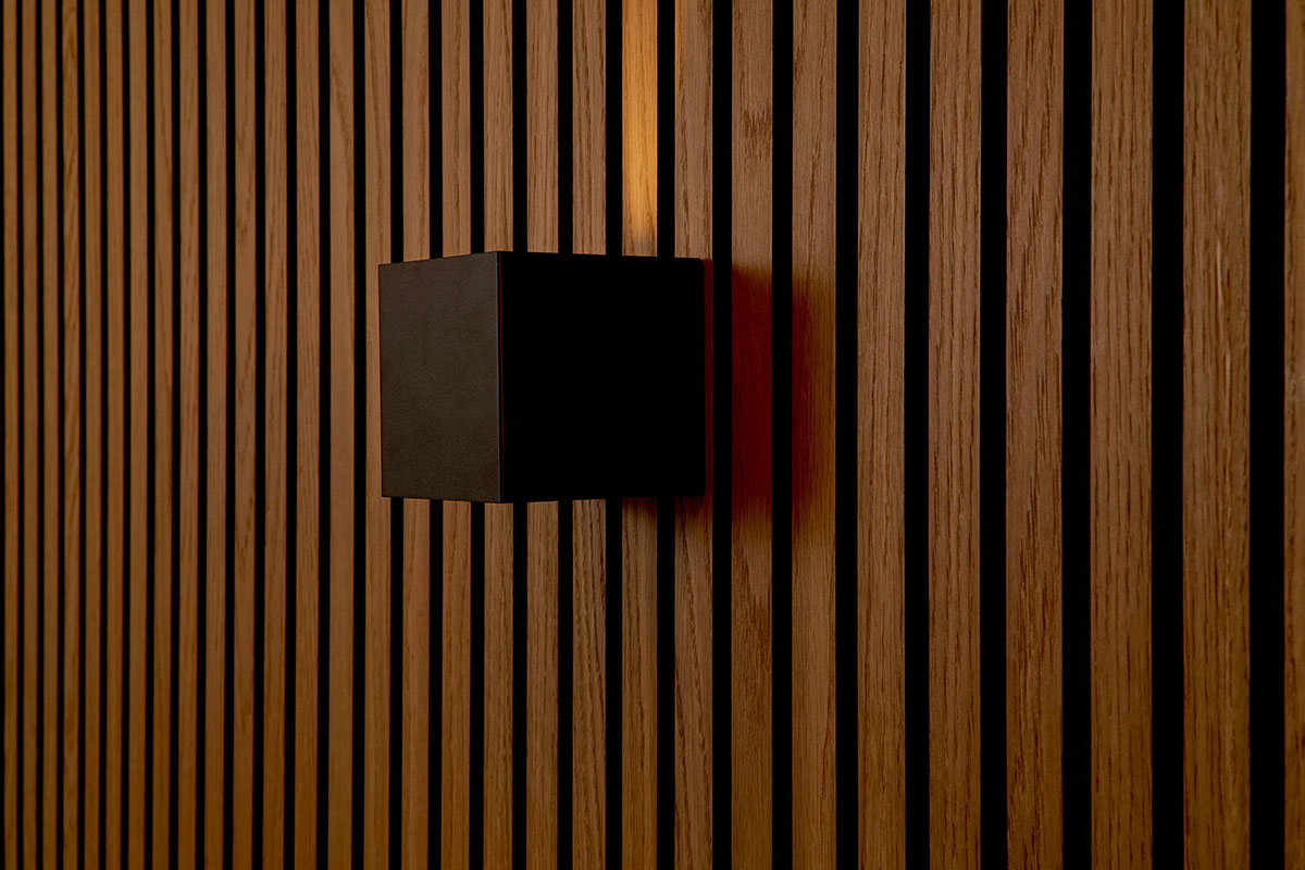 Wandleuchte Eirik Cube oben