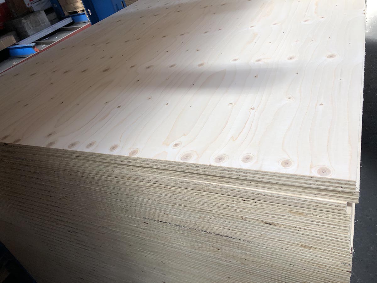 Finnische Fichte Sperrholzplatte 250 x 125 cm