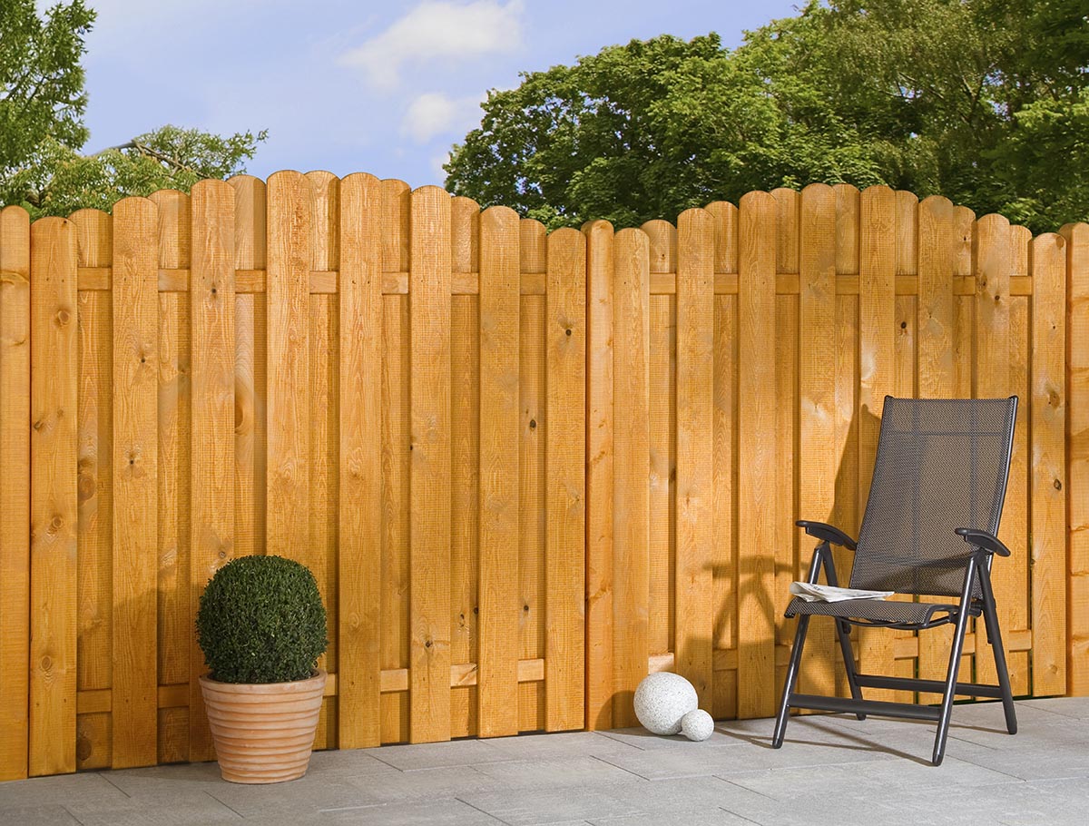 Bohlenzaun Valas farbig lasiert 180 x180 cm