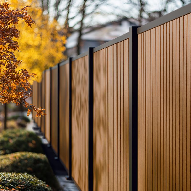 BOSTON WPC Zaun Modern Ambiente Teak